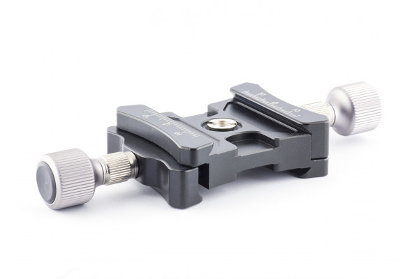 Double sided quick clamp (Arca-Swiss Quick Release System)